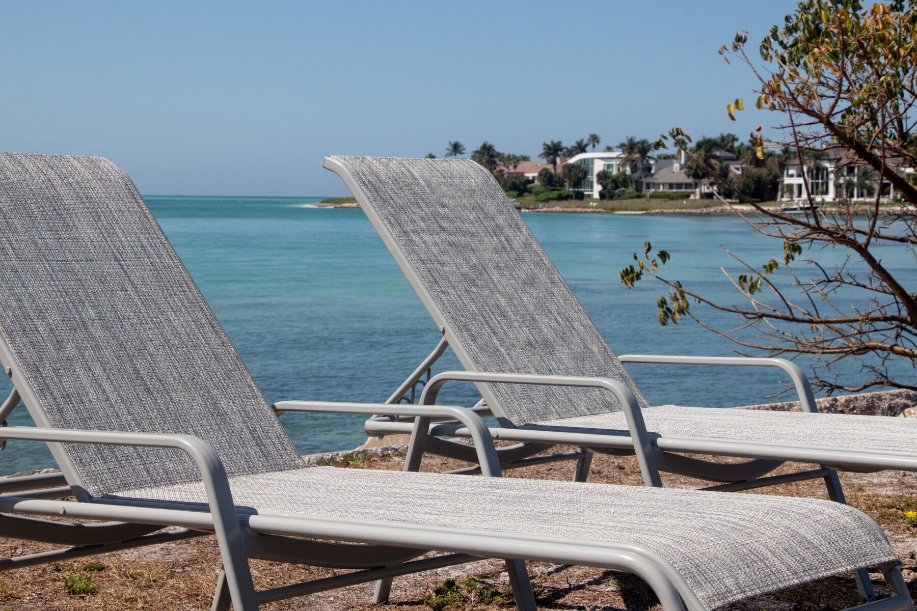 Bonaire Sling Chaise Lounge with Round Aluminum Frame