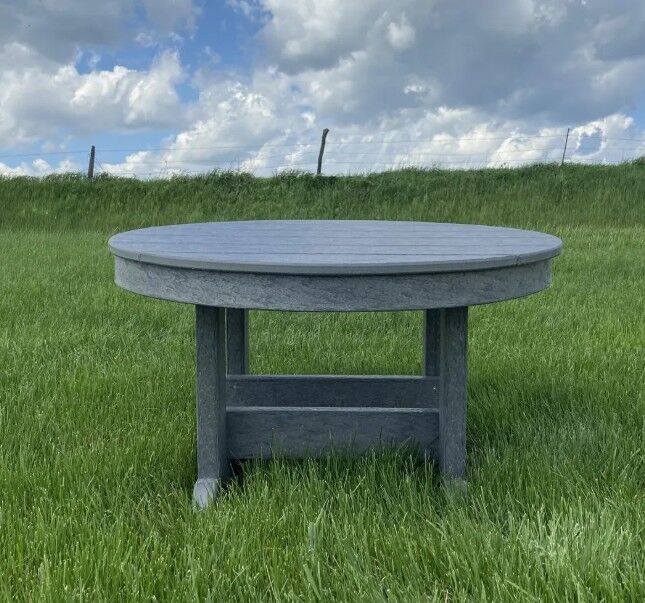 Heritage 31.5" Round Conversation Table
