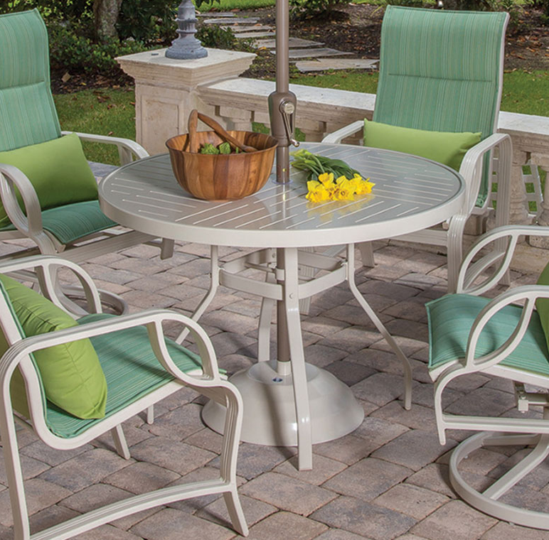 Round Napa Top Dining Table, With Umbrella Hole