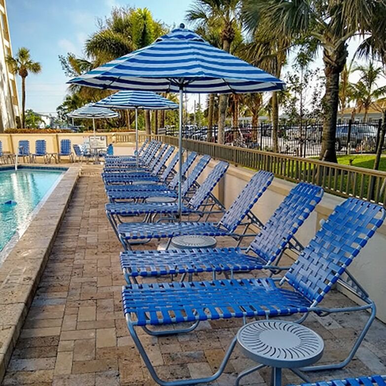 Neptune 18" Cross Strap Chaise Lounge, Without Arms