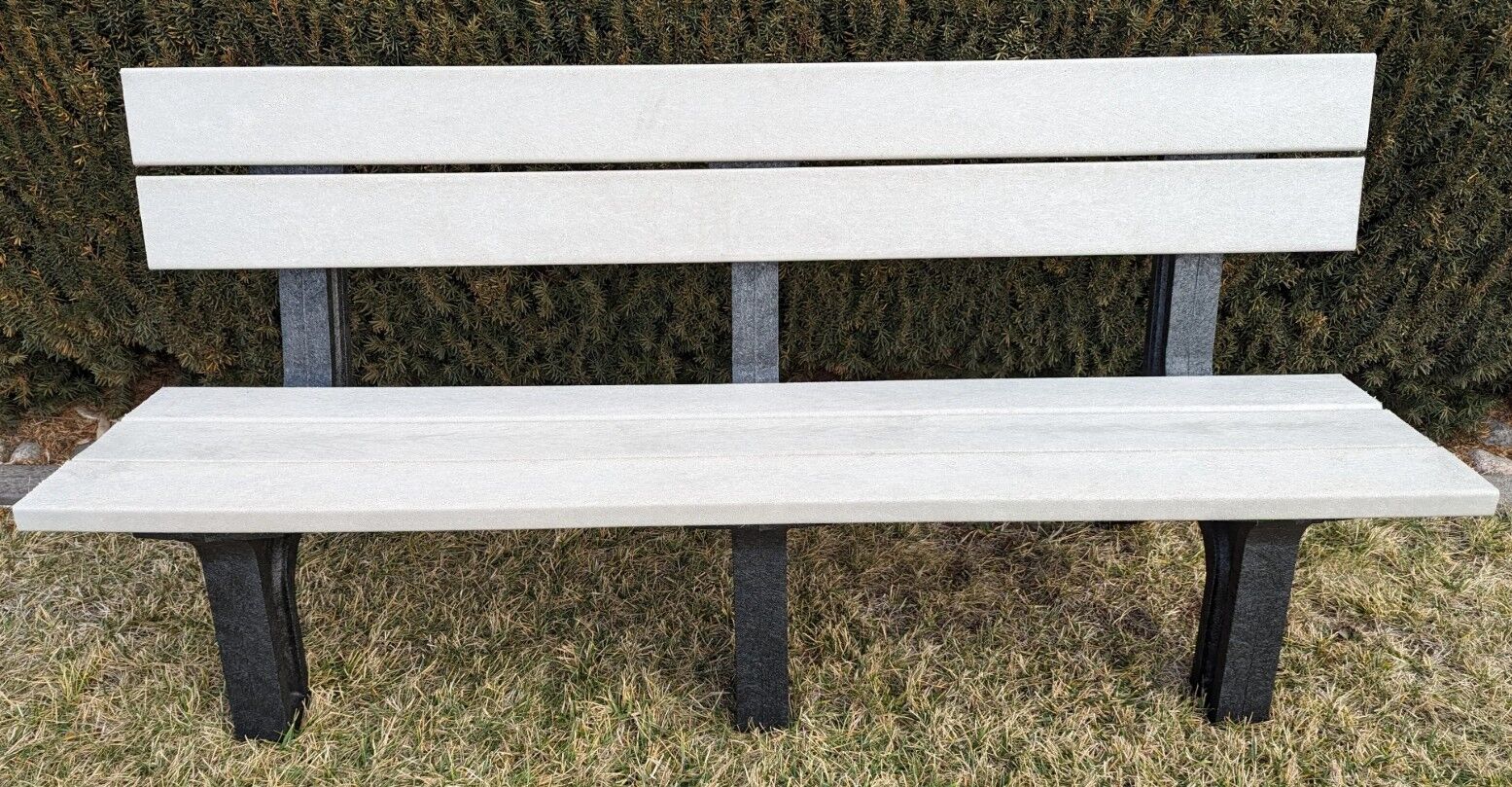 Rock Island Bench w/ Black Legs