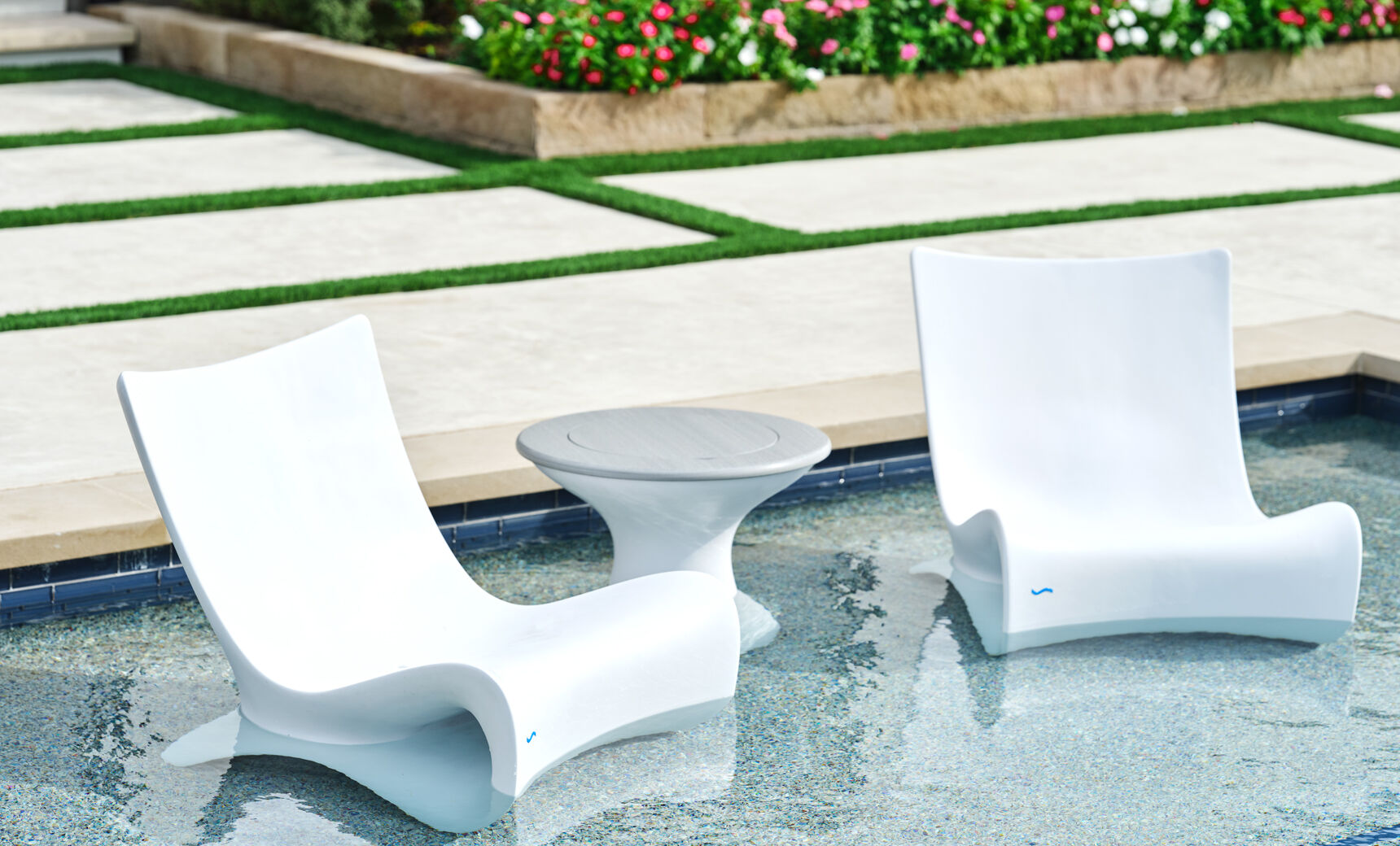 Autograph Tall Ice Bin Side Table