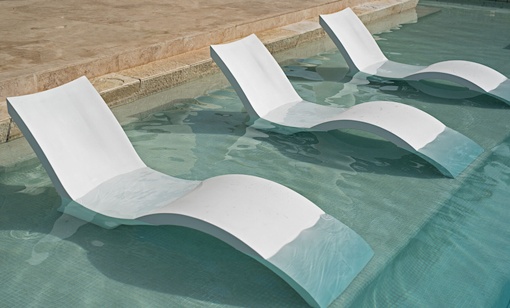 Signature Chaise