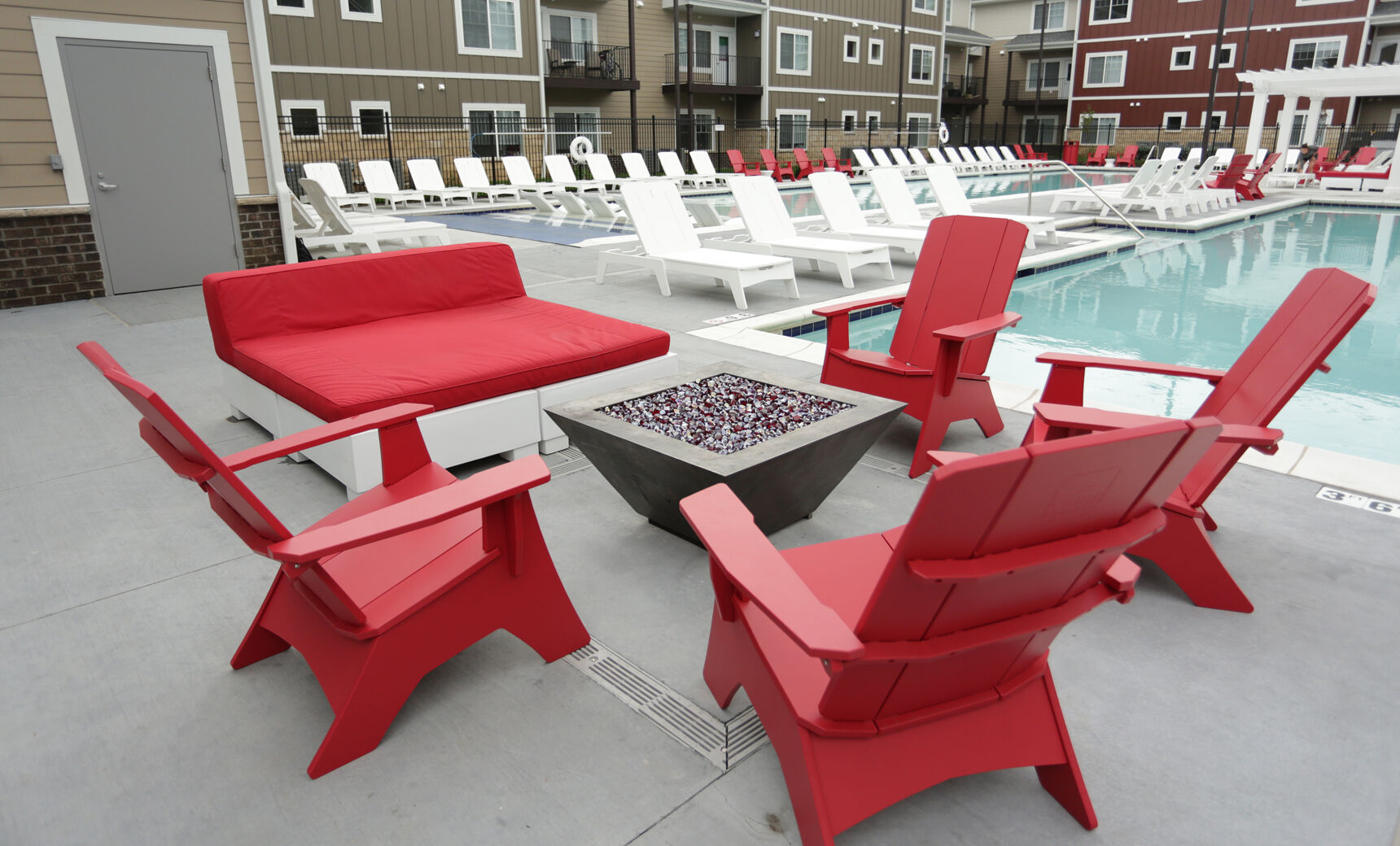 Affinity Square Sunbed With Backrest Cushion